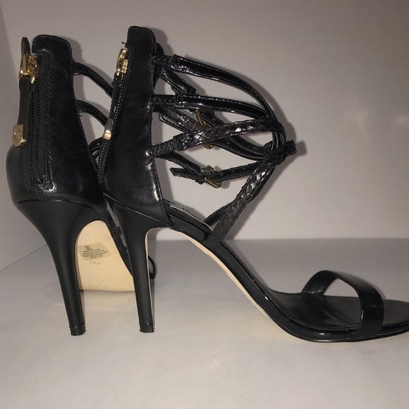 Guess heels in size 7.5 - Picture 2 of 5